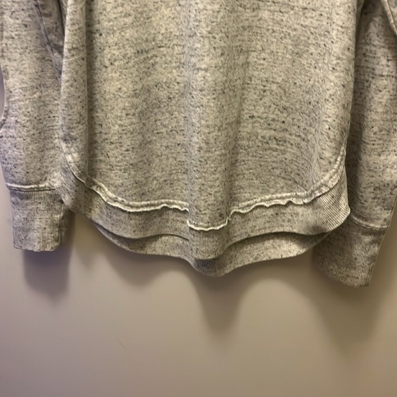 Maurices Heather Gray crewneck sweater size large - Picture 8 of 10